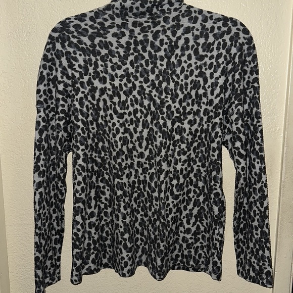 Vince Camuto Cowl Neck Top - Picture 7 of 11